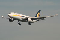 VT-JWG @ EBBR - arrival of flight 9W228 to rwy 20