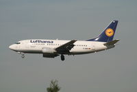 D-ABIN @ EBBR - flight LH4572 is descending to rwy 20