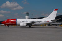 LN-KKO @ VIE - Norwegian Boeing 737-300