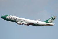 B-2439 @ LOWW - Jade Cargo 747-400 - by Andy Graf-VAP
