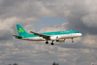 EI-EDS @ EIDW - Landing Rwy 10 - by Noel Kearney