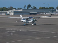 N1064B @ KSMO - N1064B taxiing - by Torsten Hoff
