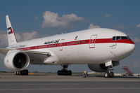A6-ALN @ VIE - UAE Government Boeing 777-200
