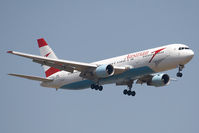OE-LAW @ LOWW - Austrian Airlines 767-300