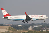 OE-LAZ @ LOWW - Austrian Airlines 767-300 - by Andy Graf-VAP
