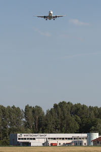 OE-LBF @ LOWW - Austrian Airlines A321