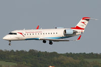OE-LCJ @ LOWW - Austrian Arrows CRJ