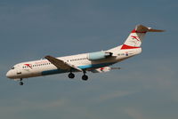 OE-LVL @ EBBR - flight OS351 is descending to rwy 25L