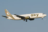 TC-SKM @ LOWW - Sky Airlines 737-400