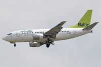 YL-BBH @ LOWW - Air Baltic 737-500