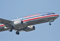 N802NN @ KORD - American Airlines Boeing 737-823. N802NN RWY 10 approach KORD - by Mark Kalfas