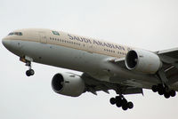 HZ-AKE @ VIE - Saudi Arabian Airlines Boeing 777-268(ER)