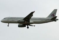 A7-ADH @ VIE - Qatar Airways Airbus A320-232 - by Joker767