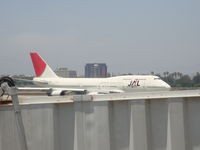 JA8071 @ LAX - preparing for take off - by Daniel