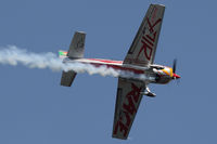 D-EUNA - Red Bull Air Race Porto 2009 - Extra EA-300LP - by Juergen Postl