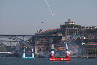 N55ZE - Red Bull Air Race Porto 2009 - Paul Bonhomme - by Juergen Postl