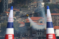 N423KC - Red Bull Air Race Porto 2009 - Kirby Chambliss - by Juergen Postl