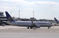 N26210 @ KCLE - Boeing 737-800 - by Mark Pasqualino