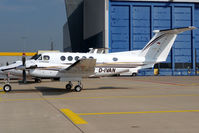 D-IVAN @ CGN - visitor - by Wolfgang Zilske
