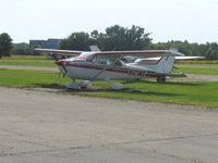N121MS @ ISZ - On the ramp at Cincinnati Blue Ash - by Bob Simmermon