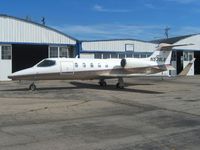N539LB @ ISZ - On the ramp at Cincinnati Blue Ash - by Bob Simmermon