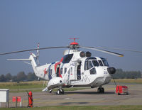 PH-NZD @ EHKD - CHC Helicopters ; Heldair Show Maritiem , Den Helder  19 sep 2009 - by Henk Geerlings