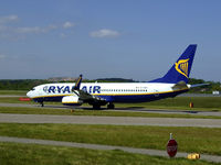 EI-DWD @ EGPH - Whiskey Delta taxiing to runway 06 at EDI - by Mike stanners