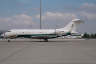 B-LRW @ VIE - Globalexpress
