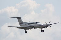 N948CE @ MGN - KPTK-KMGN - Landing RWY 28 - by Mel II