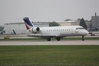 N498CA @ GRR - SKW2516 - KMKE-KGRR - Landing RWY 8R - by Mel II