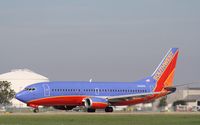 N348SW @ KAUS - Boeing 737-300