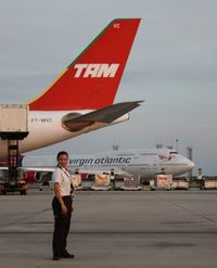 PT-MVC @ MCO - TAM A330-200