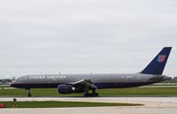 N594UA @ KORD - Boeing 757-200 - by Mark Pasqualino