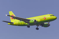 VP-BHQ @ EDDF - short final at EDDF - by FBE