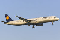 D-AISL @ EDDF - early morning arrival - by FBE