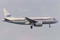 OY-KBO @ EDDF - short final - by FBE