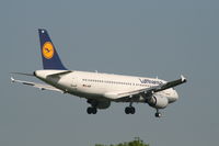 D-AIQF @ EBBR - descending to rwy 02