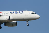 TC-JPF @ EBBR - arrival of flight TK1937 to rwy 02