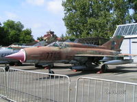 7705 @ LKKB - Mig 21