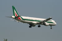 I-BIXZ @ EBBR - flight AZ156 is descending to rwy 02 - by Daniel Vanderauwera