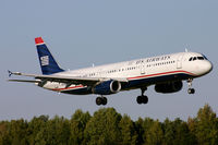 N524UW @ KCLT - On very short final to 18C. - by Jamin