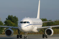 OE-LGS @ VIE - Triple Alpha Airbus A319 - by Thomas Ramgraber-VAP