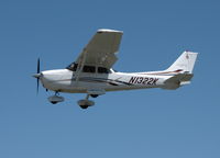 N1322K @ PAO - 2006 Cessna 172S on approach to RWY 31 - by Steve Nation