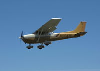 N9849L @ PAO - 1986 Cessna 172P landing - by Steve Nation
