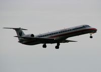 N601DW @ DFW - Landing on 18R at DFW. Rainy day!