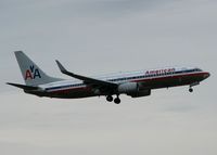 N930AN @ DFW - Landing on runway 18R at DFW. A rainy day in Dallas! - by paulp