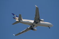 HZ-ANA @ EBBR - Approach to rwy 07L