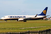 EI-EFL @ EGGP - Ryanair - by Chris Hall