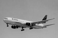 N118DL @ YVR - arrival from ATL - by metricbolt