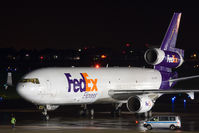 N612FE @ LOWL - -